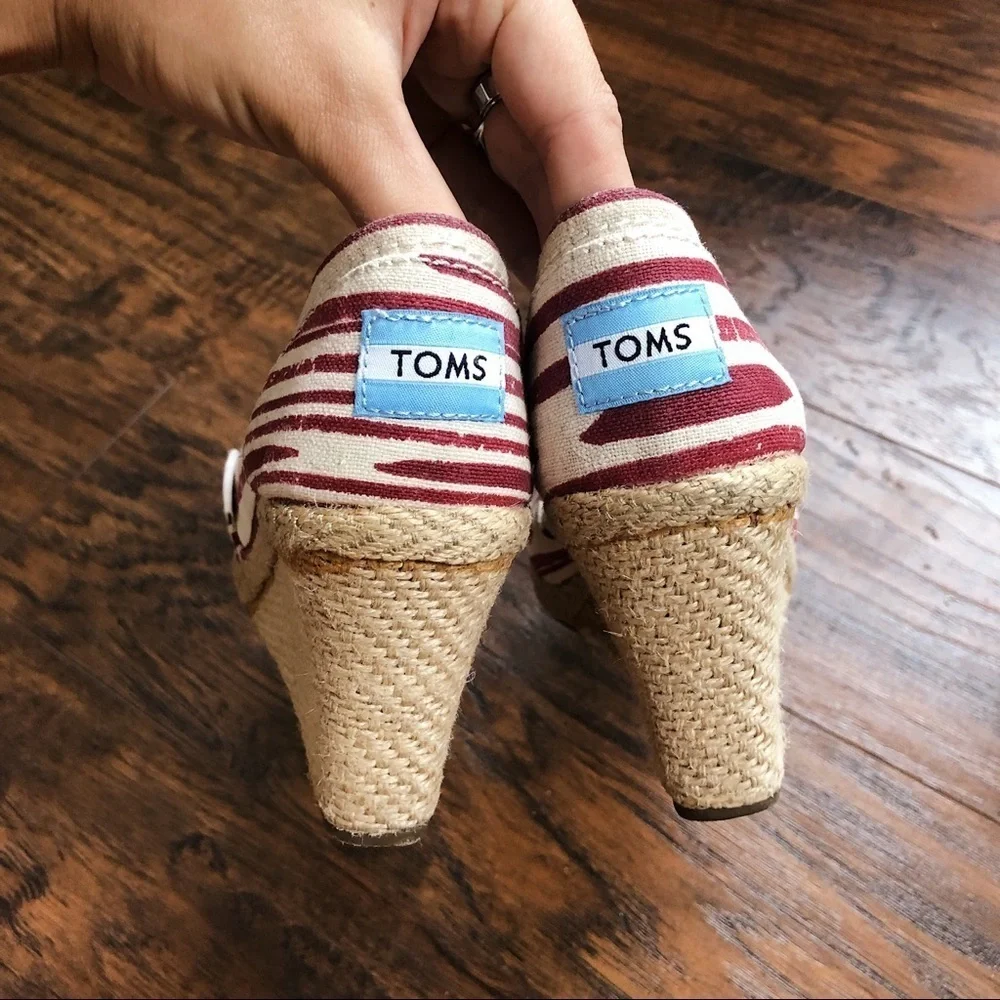TOMS • Calypso canvas wedge espadrilles red stripe peep toe jute